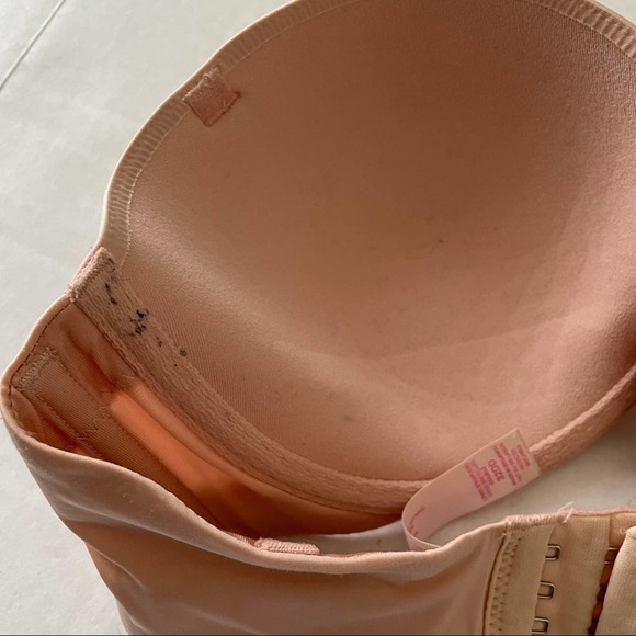 Victoria's Secret Nude Strapless Bra - Picture 6 of 7